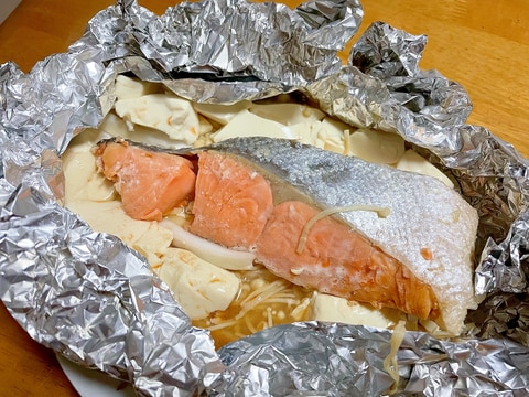 高タンパク!美味しい!鮭と豆腐のホイル焼き